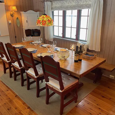 Sommeridyll I Vannkanten Holiday home