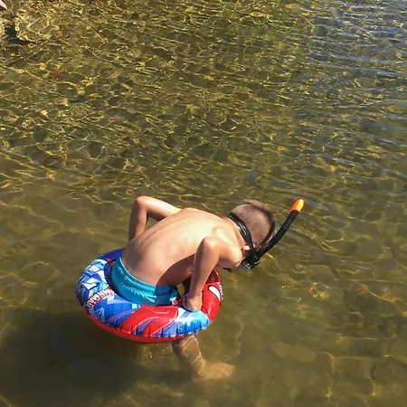 Sommeridyll I Vannkanten 펜션 *