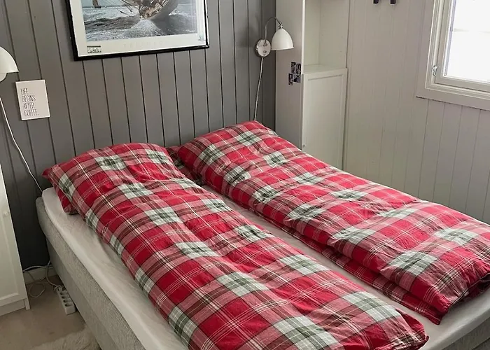 Sommeridyll I Vannkanten Bygland