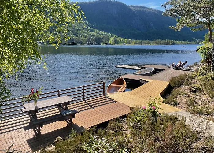 Sommeridyll I Vannkanten *