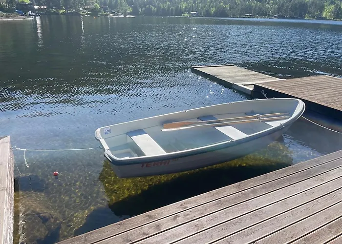 Sommeridyll I Vannkanten Bygland